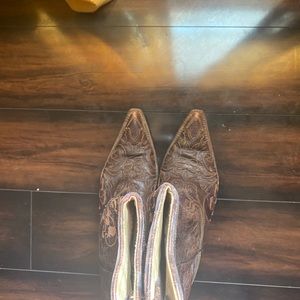 Cowboys boots. Corral